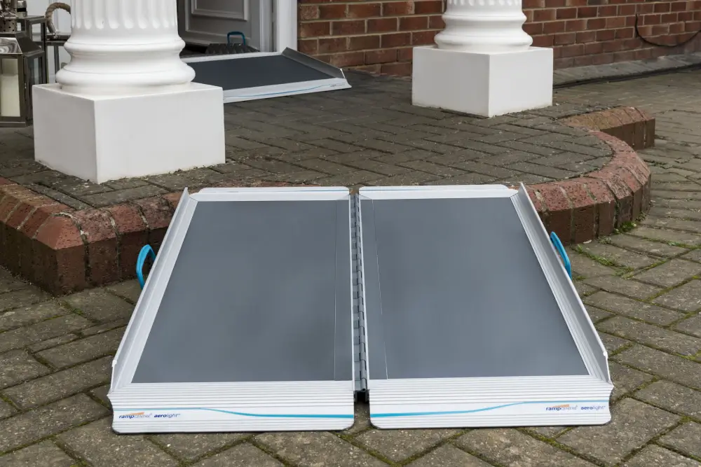Aerolight-Xtra Portable Wheelchair Ramp - Image 2