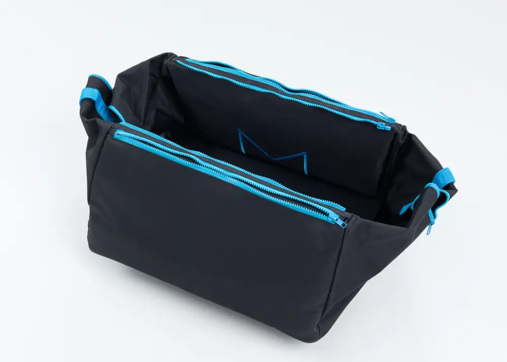The Travel Holdall - Image 6